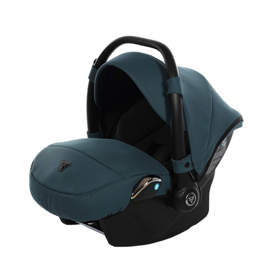Junama Babyschale Basic 02